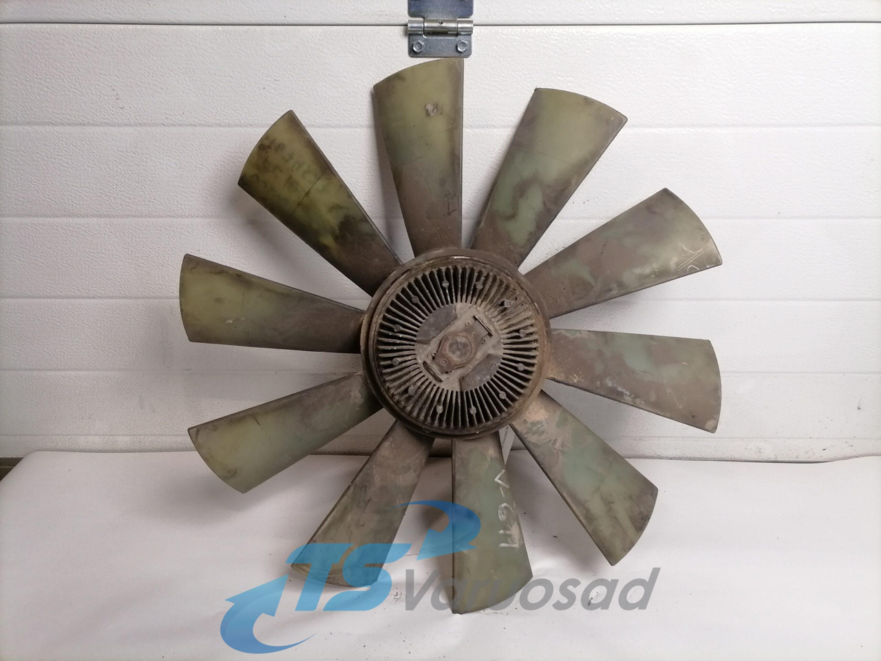 Volvo Cooling fan 1674527 - Penggemar untuk Truk: gambar 1 Volvo Cooling fan 1674527 - Penggemar untuk Truk: gambar 1