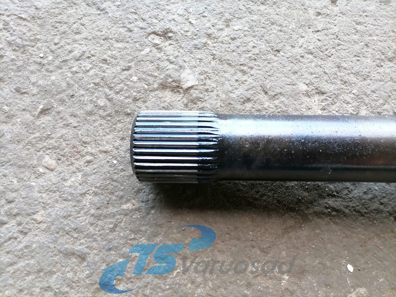 Volvo Drive shaft 3152146 - Poros penggerak untuk Truk: gambar 2 Volvo Drive shaft 3152146 - Poros penggerak untuk Truk: gambar 2
