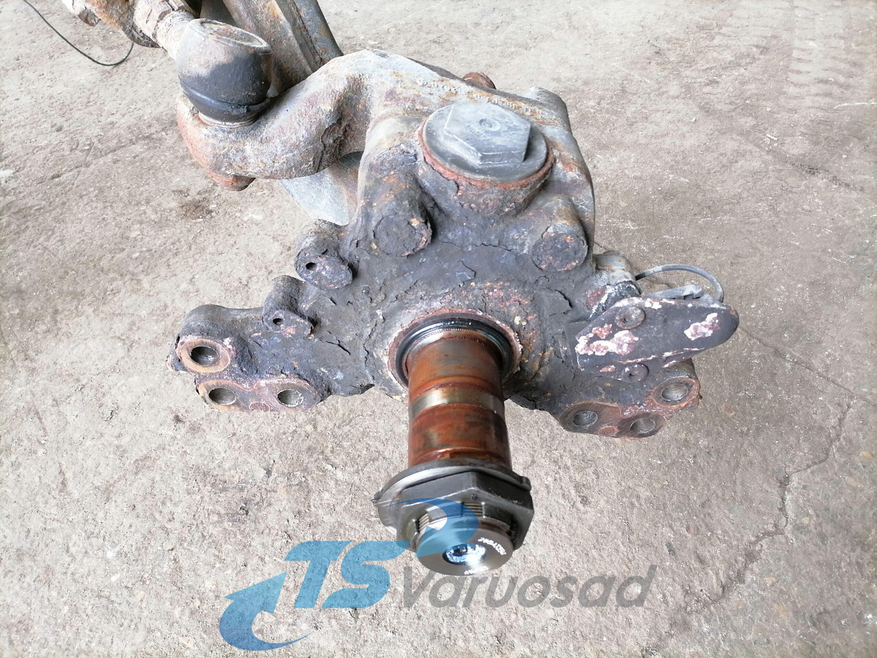 Volvo First axel housing 1026668 - As roda depan untuk Truk: gambar 4 Volvo First axel housing 1026668 - As roda depan untuk Truk: gambar 4