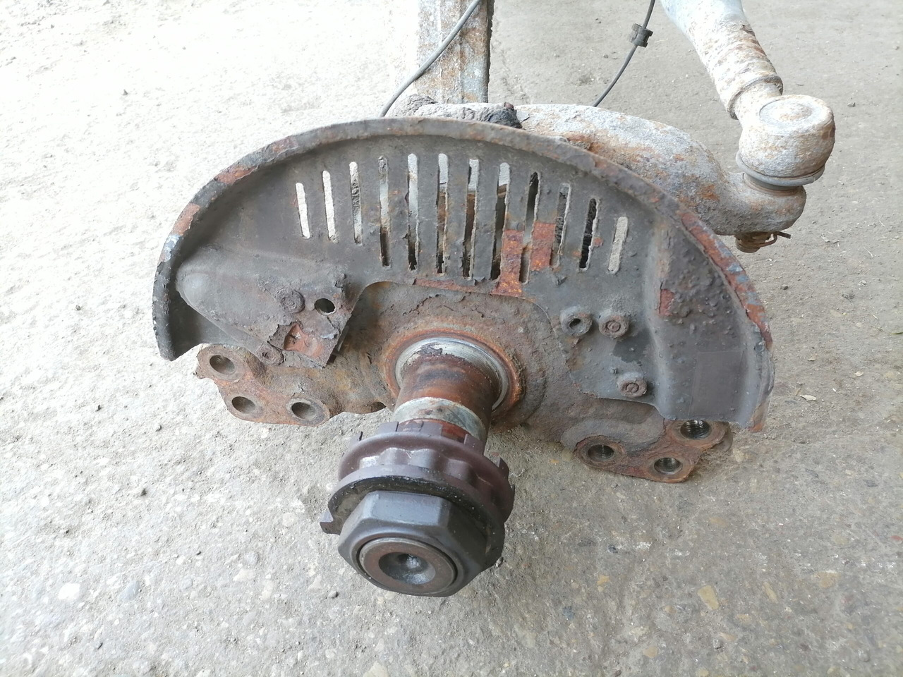 Volvo First axel housing 20399060 - As roda depan untuk Truk: gambar 4 Volvo First axel housing 20399060 - As roda depan untuk Truk: gambar 4
