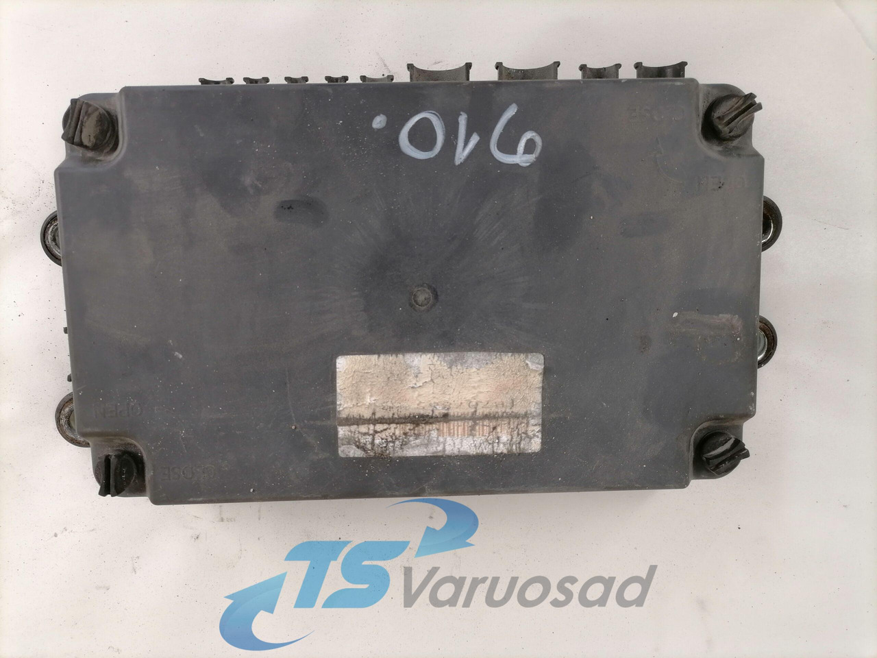Volvo Fuse box 21717590 - Sekring untuk Truk: gambar 1 Volvo Fuse box 21717590 - Sekring untuk Truk: gambar 1
