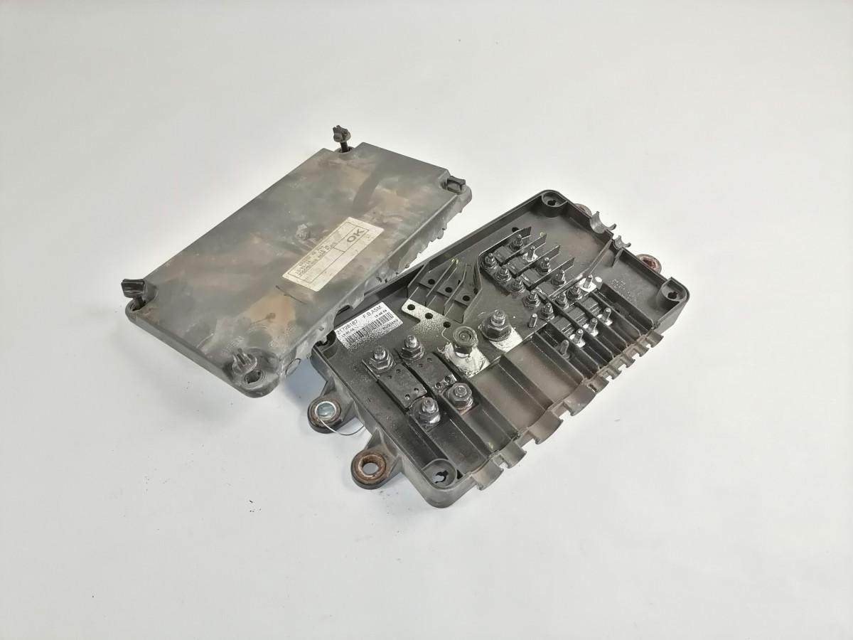 Volvo Fuse box 21728187 - Sekring untuk Truk: gambar 2 Volvo Fuse box 21728187 - Sekring untuk Truk: gambar 2