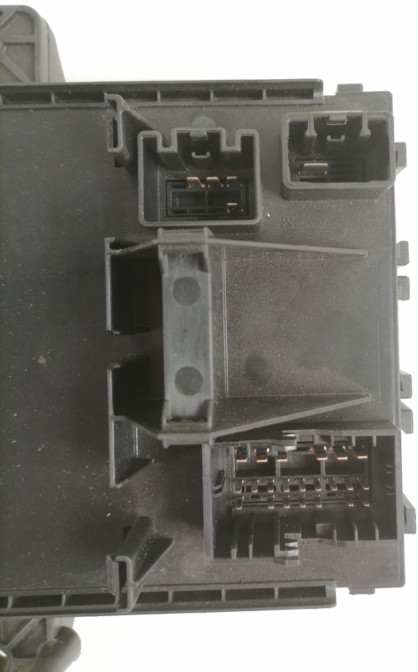 Volvo Fuse box 21939408 - Sekring untuk Truk: gambar 4 Volvo Fuse box 21939408 - Sekring untuk Truk: gambar 4