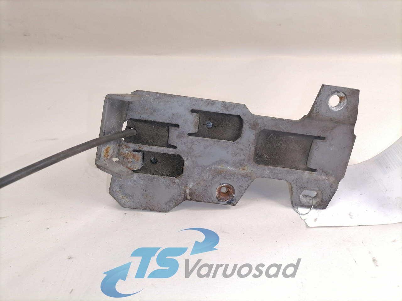 Volvo Iluvõre lukk 82208559 - Panggangan untuk Truk: gambar 2 Volvo Iluvõre lukk 82208559 - Panggangan untuk Truk: gambar 2