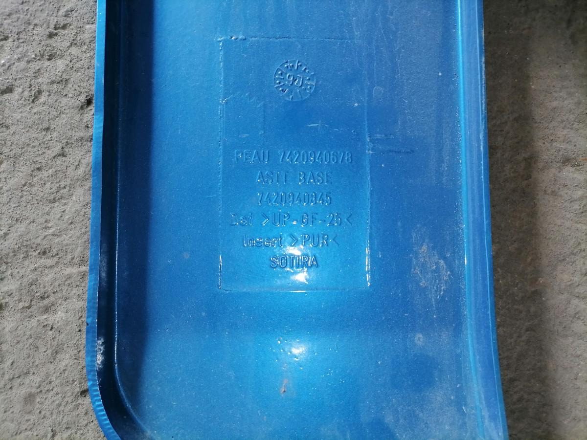 Volvo Kabiini tuulesuunaja, vasak külg 7420940678 - Aerodinamika/ Spoiler untuk Truk: gambar 5 Volvo Kabiini tuulesuunaja, vasak külg 7420940678 - Aerodinamika/ Spoiler untuk Truk: gambar 5