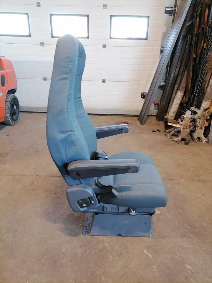 Volvo Passenger seat 21065292 - Tempat duduk untuk Truk: gambar 2 Volvo Passenger seat 21065292 - Tempat duduk untuk Truk: gambar 2