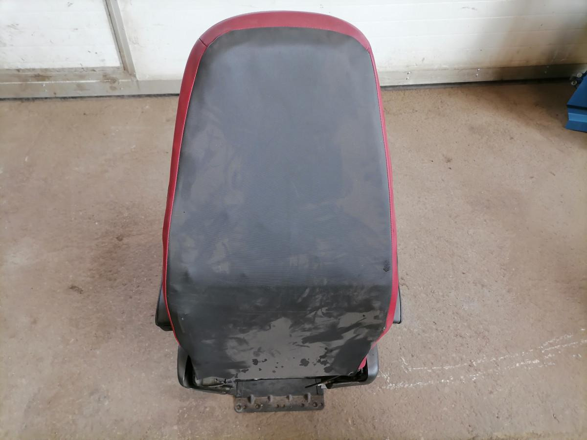 Volvo Passenger seat 21210197 - Tempat duduk untuk Truk: gambar 4 Volvo Passenger seat 21210197 - Tempat duduk untuk Truk: gambar 4