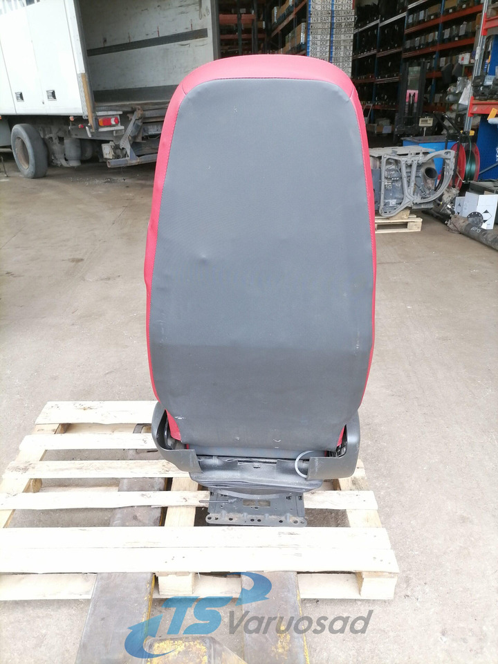 Volvo Passenger seat 82201647 - Tempat duduk untuk Truk: gambar 4 Volvo Passenger seat 82201647 - Tempat duduk untuk Truk: gambar 4