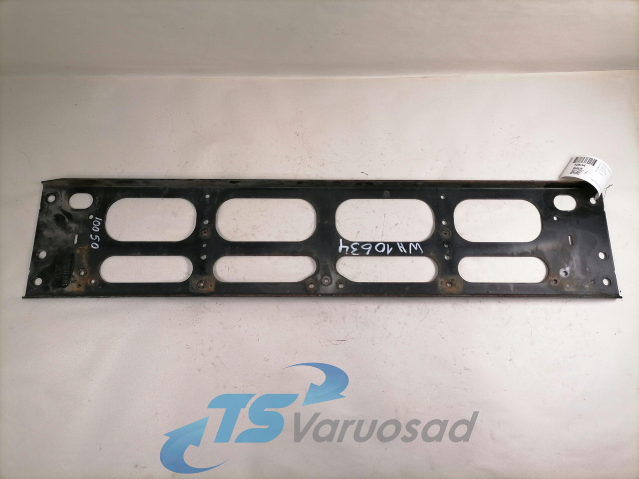 Volvo Raami vahetala 20541198 - Bingkai/ Sasis untuk Truk: gambar 2 Volvo Raami vahetala 20541198 - Bingkai/ Sasis untuk Truk: gambar 2