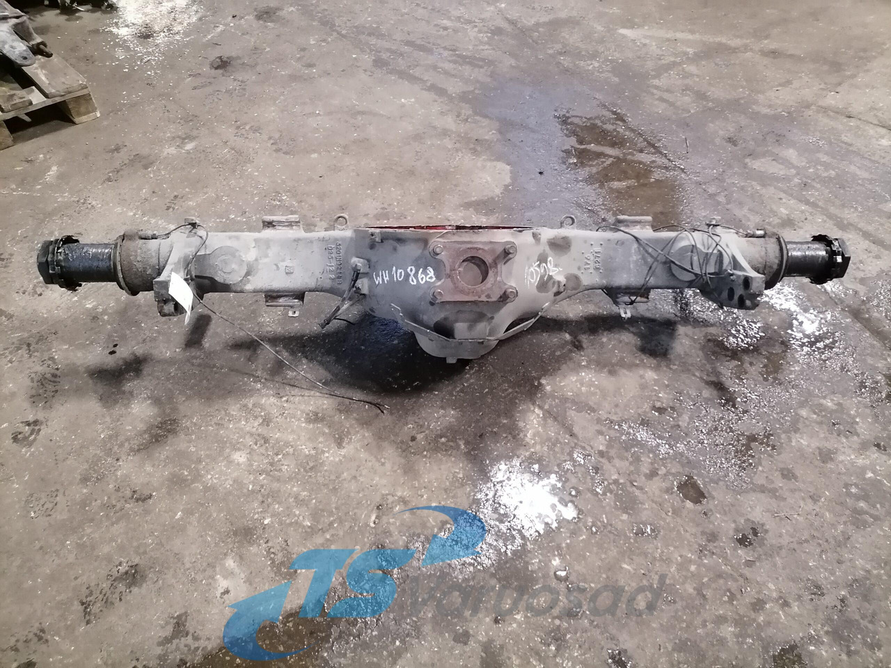Volvo Rear axel housing 3201N9244B - Poros dan bagian untuk Truk: gambar 2 Volvo Rear axel housing 3201N9244B - Poros dan bagian untuk Truk: gambar 2