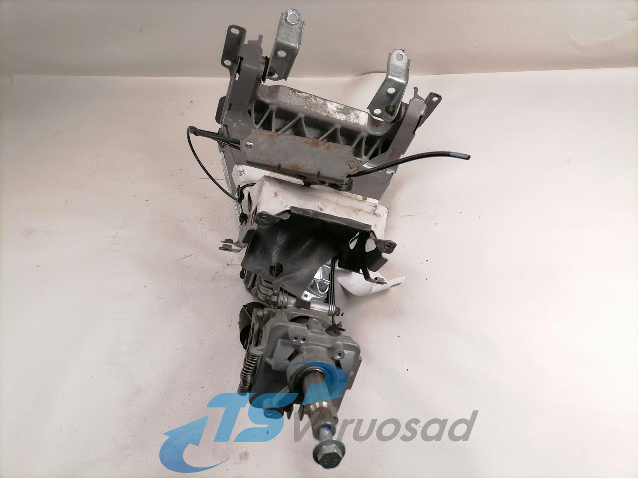 Volvo Roolisammas 82630789 - Kolom kemudi untuk Truk: gambar 2 Volvo Roolisammas 82630789 - Kolom kemudi untuk Truk: gambar 2