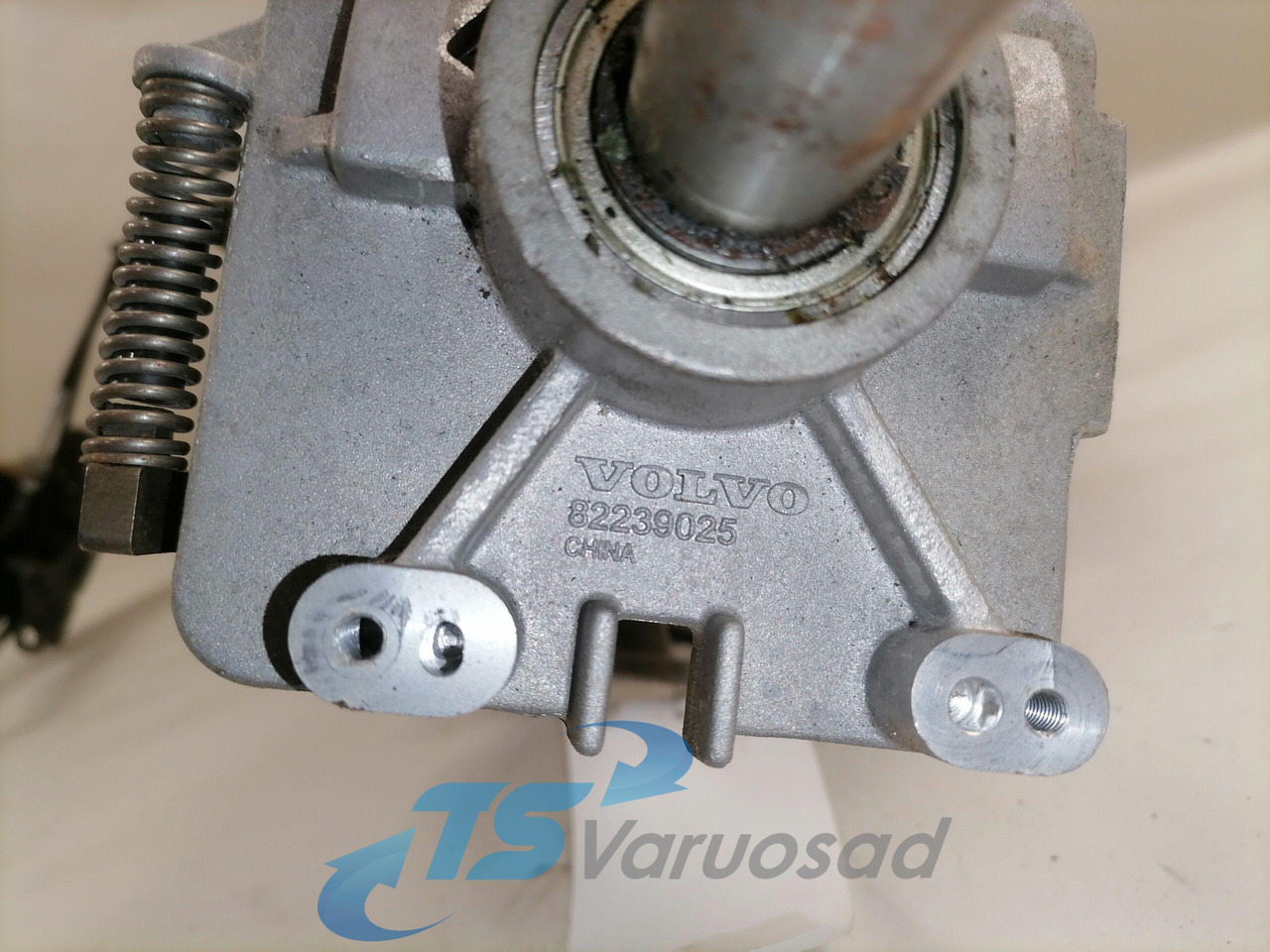 Volvo Roolisammas 84415390 - Kolom kemudi untuk Truk: gambar 4 Volvo Roolisammas 84415390 - Kolom kemudi untuk Truk: gambar 4