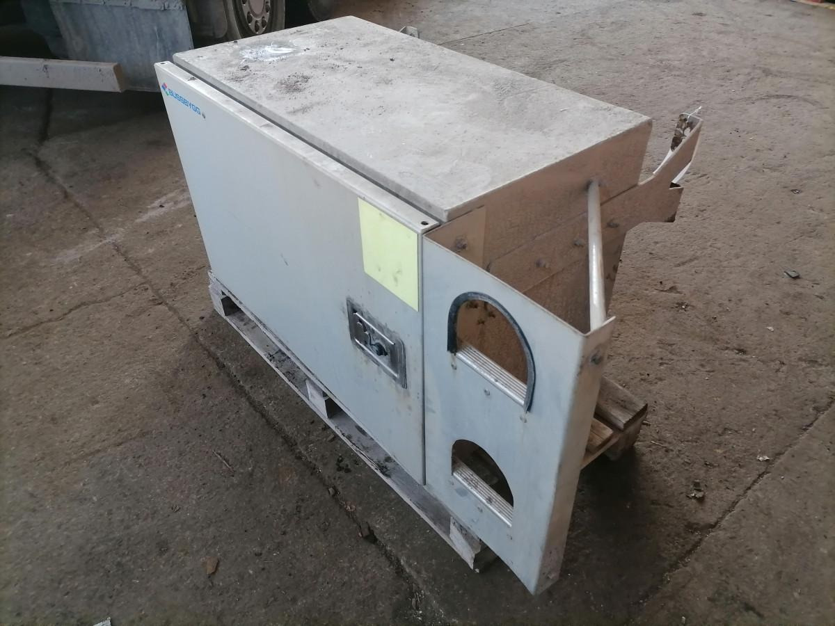Volvo Tool box - Bagian universal untuk Truk: gambar 5 Volvo Tool box - Bagian universal untuk Truk: gambar 5