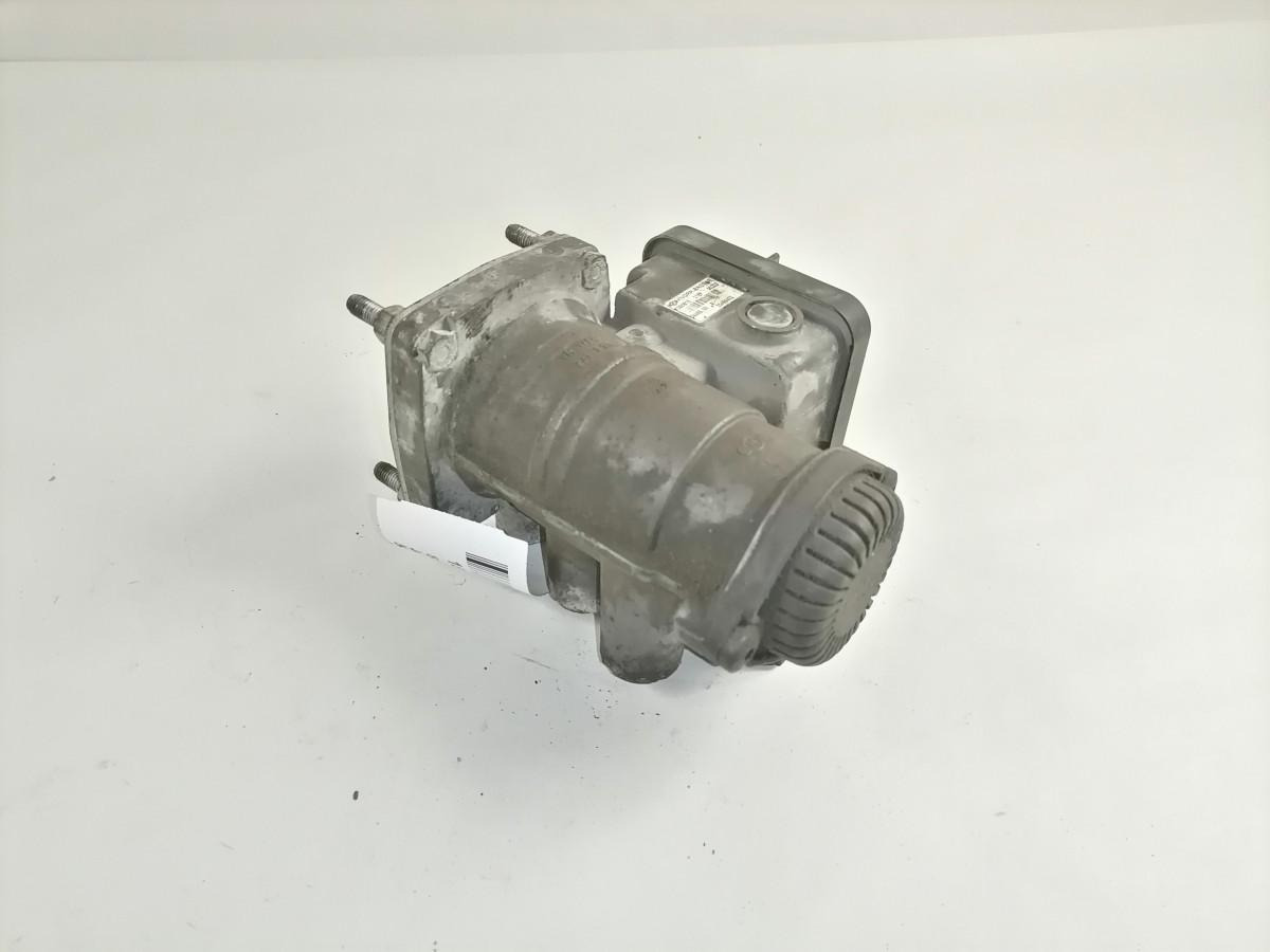 Volvo Trailer brake pressure control 20456402 - Katup rem untuk Truk: gambar 2 Volvo Trailer brake pressure control 20456402 - Katup rem untuk Truk: gambar 2
