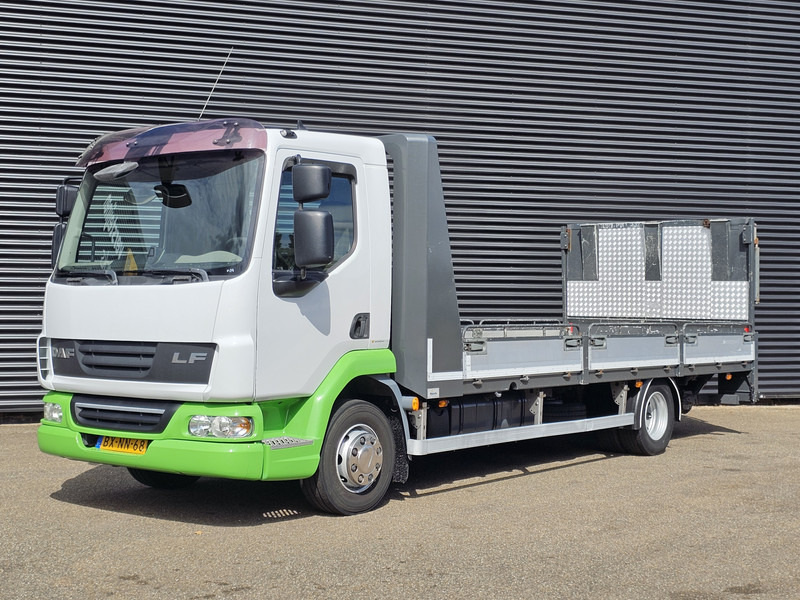 DAF LF 12.210 / OPRIJ / MACHINE TRANSPORT - Mobil derek: gambar 1 DAF LF 12.210 / OPRIJ / MACHINE TRANSPORT - Mobil derek: gambar 1