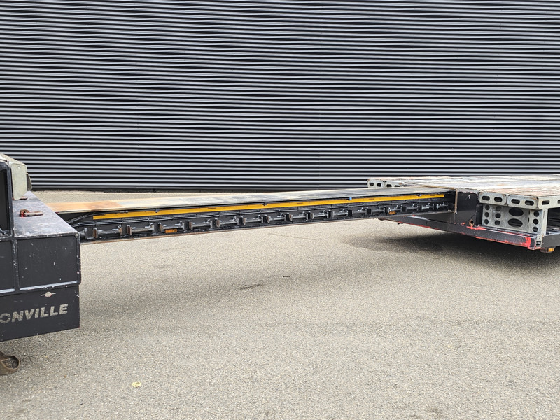 Faymonville MULTIMAX - EXTENDABLE / HYDR RAMP / WHEEL WELL / RADMULDEN - Semi-trailer low bed: gambar 3 Faymonville MULTIMAX - EXTENDABLE / HYDR RAMP / WHEEL WELL / RADMULDEN - Semi-trailer low bed: gambar 3