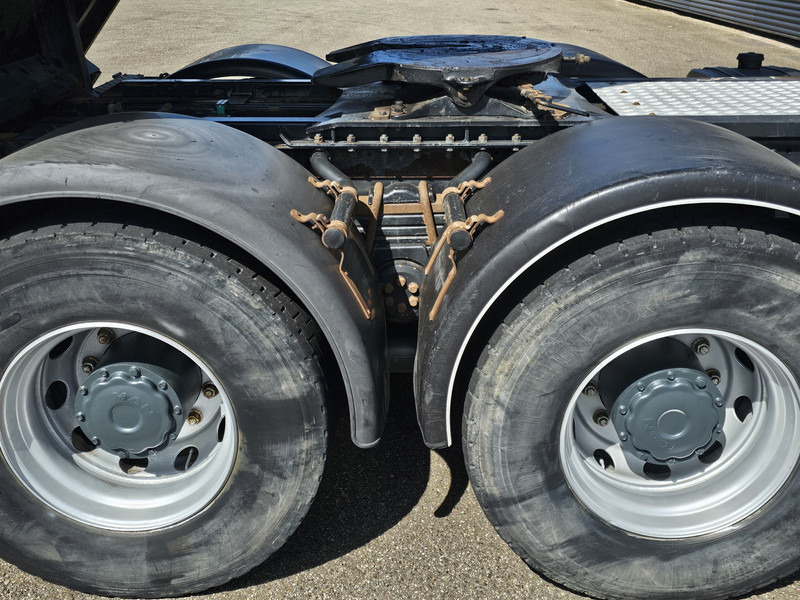 Truk jungkit MAN TGA 26.440 6x4 / TIPPER - TRACTOR COMBI / SPRING / BIG AXLE: gambar 10