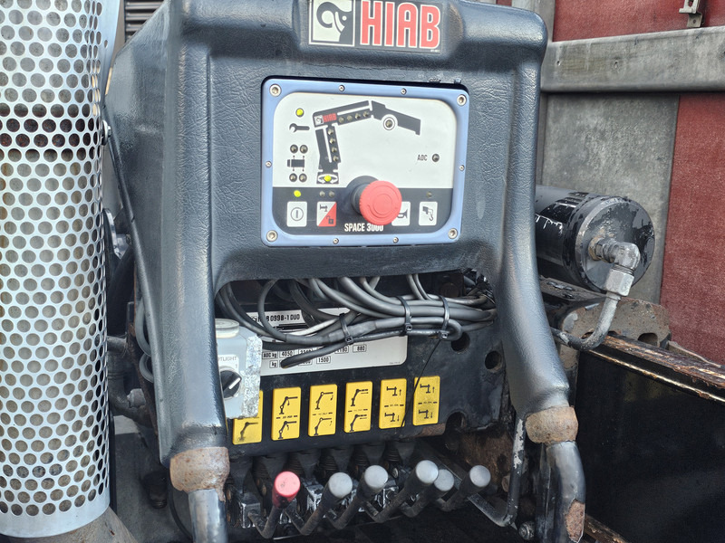 MAN TGL 12.220 / HIAB CRANE / MACHINE TRANSPORT - Truk derek: gambar 3 MAN TGL 12.220 / HIAB CRANE / MACHINE TRANSPORT - Truk derek: gambar 3