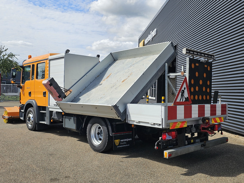 MAN TGM 15.240 BL / TIPPER / DOKA / VEEG / SWEEPER - Truk jungkit: gambar 4 MAN TGM 15.240 BL / TIPPER / DOKA / VEEG / SWEEPER - Truk jungkit: gambar 4