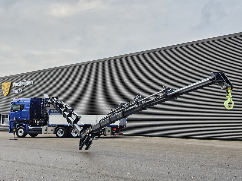 MAN TGX 35.580 / 8x4-4 / HIAB 50TM CRANE+ JIB - Truk derek: gambar 2 MAN TGX 35.580 / 8x4-4 / HIAB 50TM CRANE+ JIB - Truk derek: gambar 2