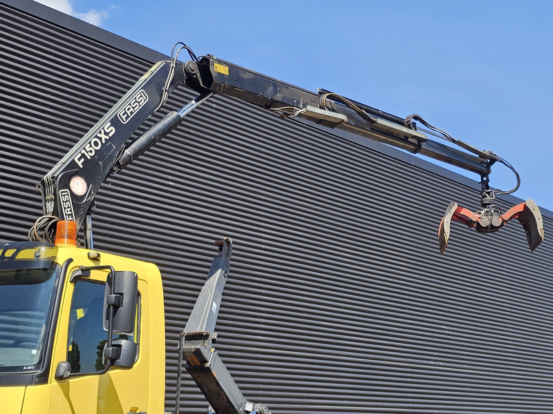 Mercedes-Benz AXOR 1823 4X4 / FASSI CRANE + HOOKLIFT / SPRING SUSPENSION - Hook lift, Truk derek: gambar 2 Mercedes-Benz AXOR 1823 4X4 / FASSI CRANE + HOOKLIFT / SPRING SUSPENSION - Hook lift, Truk derek: gambar 2