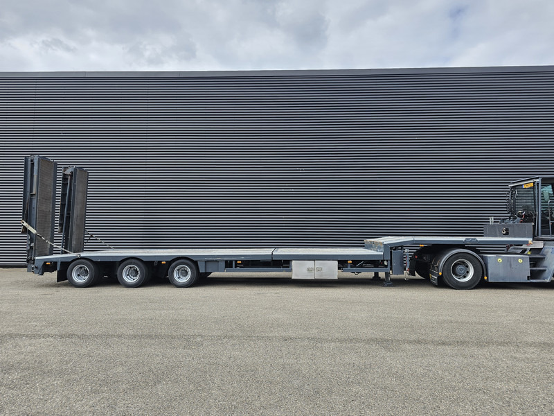 Nooteboom MCO-48-03 / STEERING AXLE / HYDRAULIC RAMPS + BED - Semi-trailer low bed: gambar 4 Nooteboom MCO-48-03 / STEERING AXLE / HYDRAULIC RAMPS + BED - Semi-trailer low bed: gambar 4
