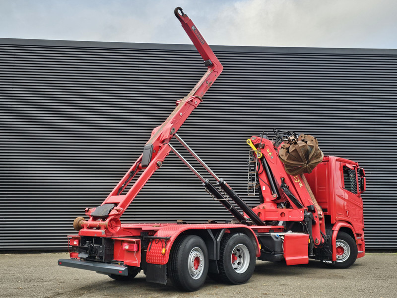 Scania R520 V8 6x2/4 / EPSILON CRANE + HOOKLIFT - Hook lift, Truk derek: gambar 4 Scania R520 V8 6x2/4 / EPSILON CRANE + HOOKLIFT - Hook lift, Truk derek: gambar 4