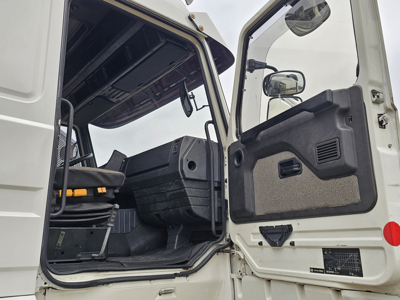 Tractor head Scania R143 M 420 6x2/4 STREAMLINE: gambar 14 Tractor head Scania R143 M 420 6x2/4 STREAMLINE: gambar 14