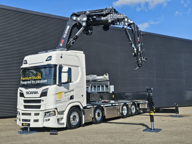 Scania R590 V8 / 8X2 / HIAB 1188 + JIB + WINCH - Tractor head: gambar 3 Scania R590 V8 / 8X2 / HIAB 1188 + JIB + WINCH - Tractor head: gambar 3