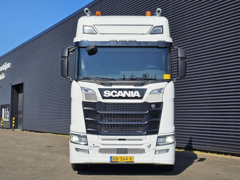 Scania S580 V8 6X2 BOOGIE / FULL AIR / RETARDER - Tractor head: gambar 2 Scania S580 V8 6X2 BOOGIE / FULL AIR / RETARDER - Tractor head: gambar 2