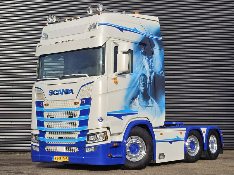 Scania S580 V8 6x2/4 / SPECIAL PAINT / SHOW - Tractor head: gambar 1 Scania S580 V8 6x2/4 / SPECIAL PAINT / SHOW - Tractor head: gambar 1
