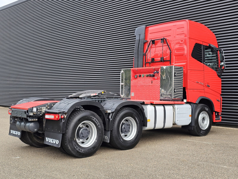 Volvo FH 16 650 / 6x4 BOOGIE / HYDRAULIC / RETARDER / 100T - Tractor head: gambar 2 Volvo FH 16 650 / 6x4 BOOGIE / HYDRAULIC / RETARDER / 100T - Tractor head: gambar 2