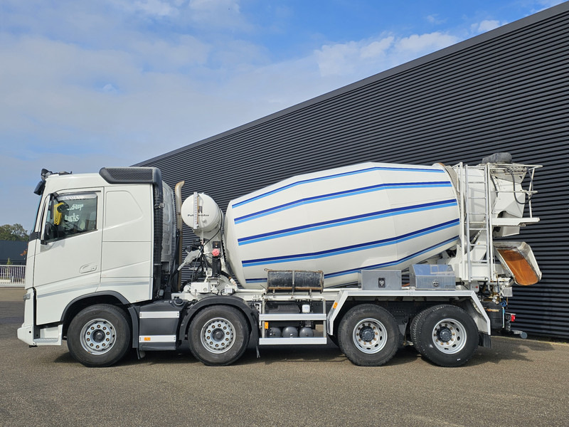Volvo FH 540 8x4 / BOOGIE LIFT / 10m3 PUTZMEISTER - CONCRETE-MIXER / BETON-MISCHER - Truk pengaduk beton: gambar 3 Volvo FH 540 8x4 / BOOGIE LIFT / 10m3 PUTZMEISTER - CONCRETE-MIXER / BETON-MISCHER - Truk pengaduk beton: gambar 3