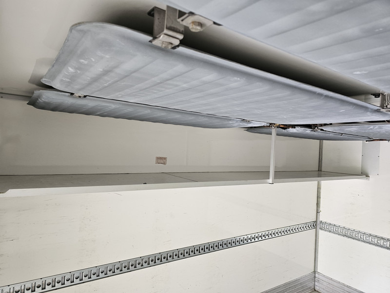 Truk box Volvo FL250 / ELECTRO-COOLING / 4X2 / ELECTRO-COOLING / KOFFER / LBW: gambar 18 Truk box Volvo FL250 / ELECTRO-COOLING / 4X2 / ELECTRO-COOLING / KOFFER / LBW: gambar 18