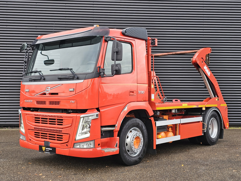 Volvo FM 330 / PORTAAL / ABSETZKIPPER - Truk skip loader: gambar 1 Volvo FM 330 / PORTAAL / ABSETZKIPPER - Truk skip loader: gambar 1