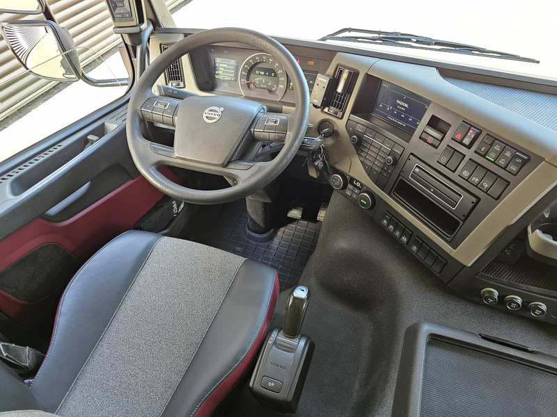 Truk derek Volvo FM 460 8x4-4 / FASSI 36.5 t/m -8 x EXTENSION + WINCH: gambar 14