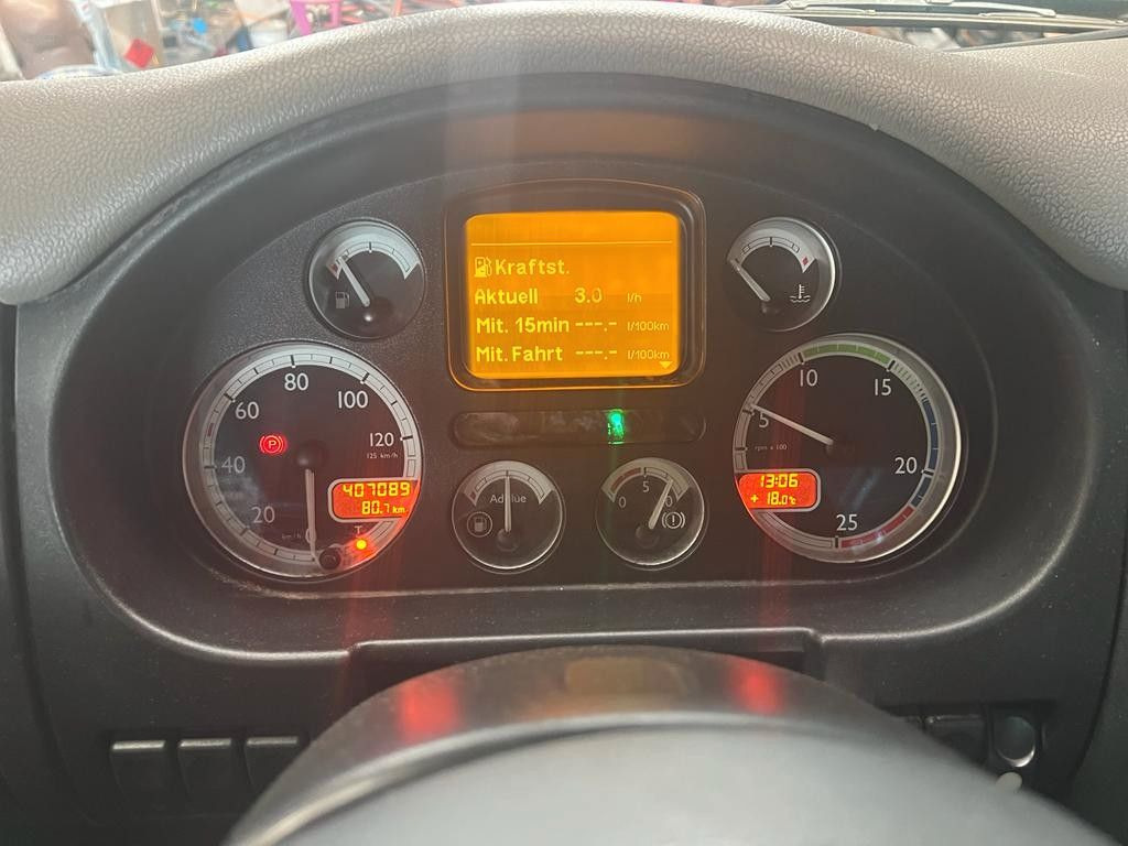 DAF CF 85.460 6X2 VDL Absetzer Top Zustand Retarder DAF CF 85.460 6X2 VDL Absetzer Top Zustand Retarder - Truk skip loader: gambar 2 DAF CF 85.460 6X2 VDL Absetzer Top Zustand Retarder DAF CF 85.460 6X2 VDL Absetzer Top Zustand Retarder - Truk skip loader: gambar 2