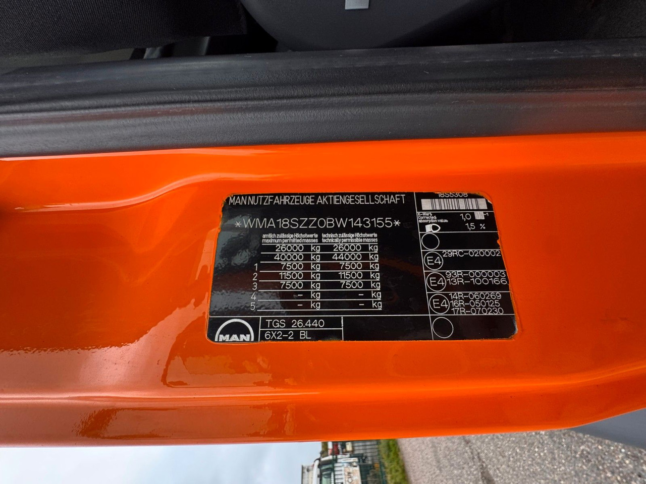 MAN 26.40 6X2 Meiller RK 20.70 mit Funk - Hook lift: gambar 3 MAN 26.40 6X2 Meiller RK 20.70 mit Funk - Hook lift: gambar 3