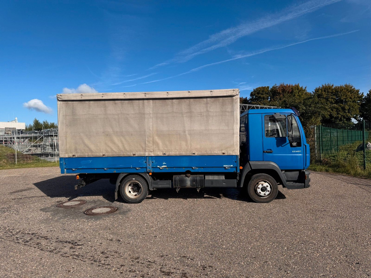 Van dengan terpal samping MAN 8.140 4X2 Pritsche Plane Original Km: gambar 10 Van dengan terpal samping MAN 8.140 4X2 Pritsche Plane Original Km: gambar 10