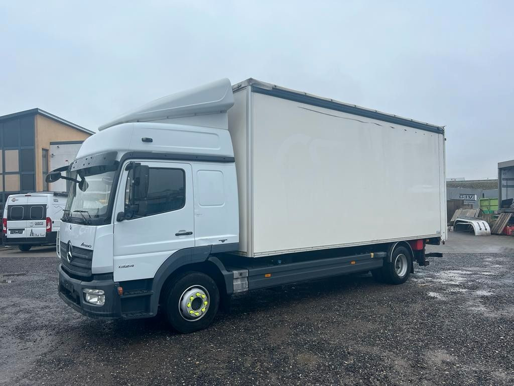 Mercedes-Benz 1324 4X2 Koffer Plane 6 to. Hebebühne - Truk box: gambar 1 Mercedes-Benz 1324 4X2 Koffer Plane 6 to. Hebebühne - Truk box: gambar 1