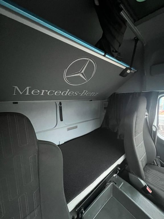 Mercedes-Benz 1324 4X2 Koffer Plane 6 to. Hebebühne Mercedes-Benz 1324 4X2 Koffer Plane 6 to. Hebebühne - Truk box: gambar 3 Mercedes-Benz 1324 4X2 Koffer Plane 6 to. Hebebühne Mercedes-Benz 1324 4X2 Koffer Plane 6 to. Hebebühne - Truk box: gambar 3