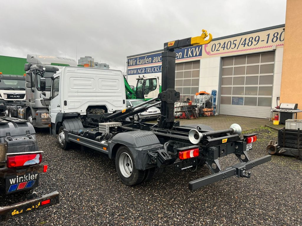 Mercedes-Benz 816 4X2 mit neuem Hyva Abroller Funk - Hook lift: gambar 4 Mercedes-Benz 816 4X2 mit neuem Hyva Abroller Funk - Hook lift: gambar 4