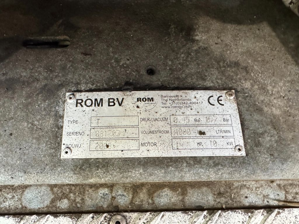 Mercedes-Benz 818 4X2 ROM Toilettenwagen Mercedes-Benz 818 4X2 ROM Toilettenwagen 6 Plätze - Truk vakum: gambar 3 Mercedes-Benz 818 4X2 ROM Toilettenwagen Mercedes-Benz 818 4X2 ROM Toilettenwagen 6 Plätze - Truk vakum: gambar 3