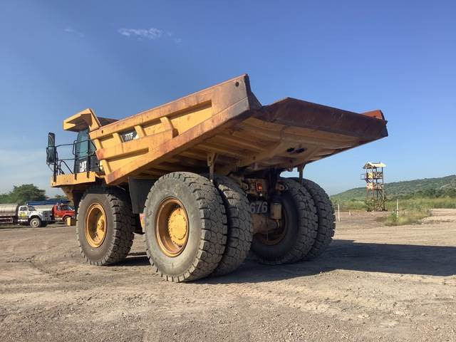 CAT 777F - Truk batu/ Dumper iebes: gambar 2 CAT 777F - Truk batu/ Dumper iebes: gambar 2