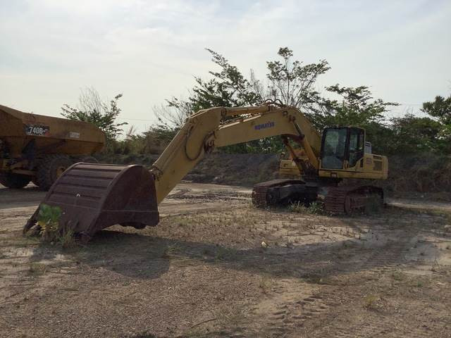 Komatsu PC450-8 - Ekskavator perayap: gambar 1 Komatsu PC450-8 - Ekskavator perayap: gambar 1