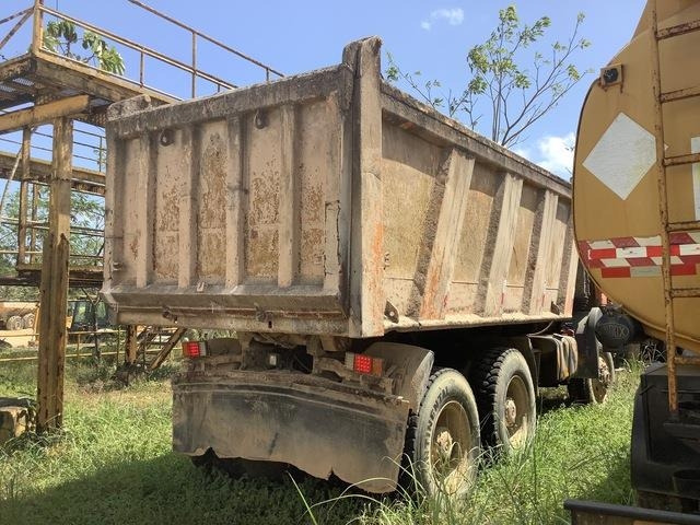 Mercedes-Benz ACTROS 3341 - Truk jungkit: gambar 3 Mercedes-Benz ACTROS 3341 - Truk jungkit: gambar 3