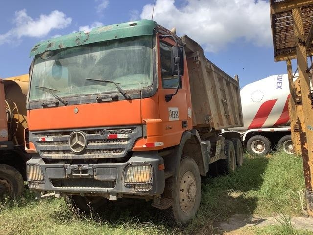 Mercedes-Benz ACTROS 3341 - Truk jungkit: gambar 1 Mercedes-Benz ACTROS 3341 - Truk jungkit: gambar 1