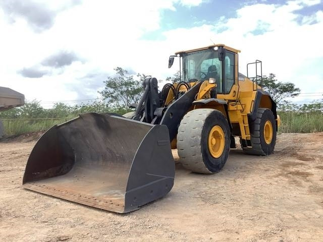 Volvo L150H - Wheel loader: gambar 1 Volvo L150H - Wheel loader: gambar 1