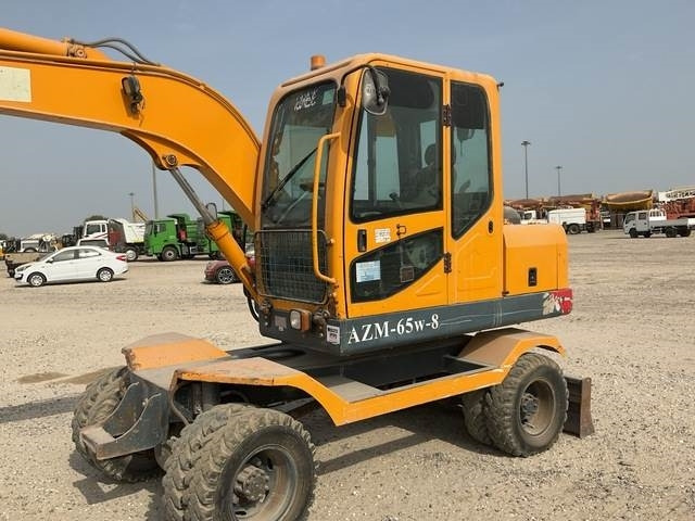 Ekskavator roda Ascesco AZM-65W-8: gambar 8 Ekskavator roda Ascesco AZM-65W-8: gambar 8