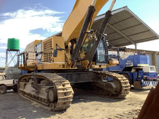 Ekskavator perayap CAT 6015B: gambar 20